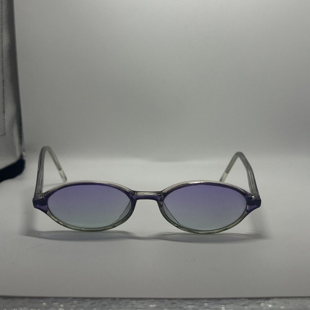 Vintage S4649 Dead stock Steve Madden Tinted Small Sunglasses